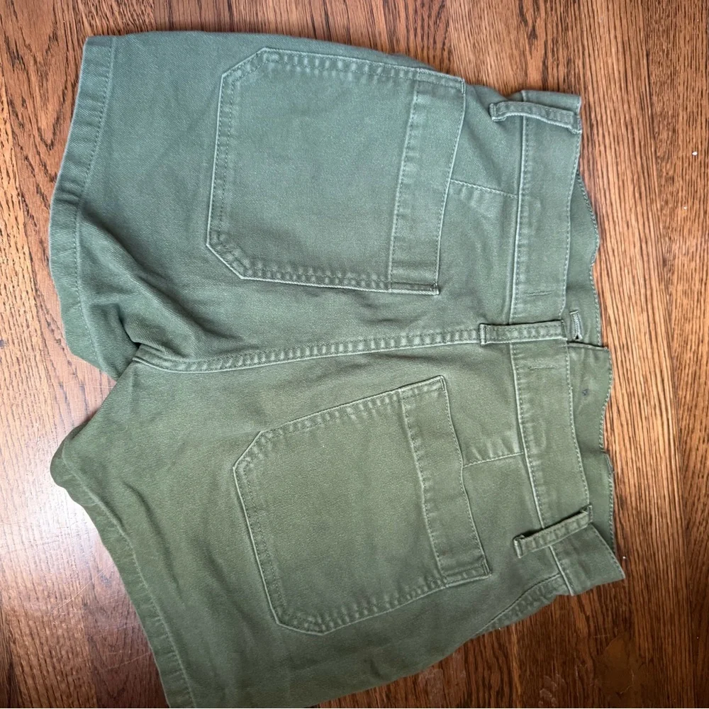 Madewell Forest Green Shorts - Picture 2 of 3